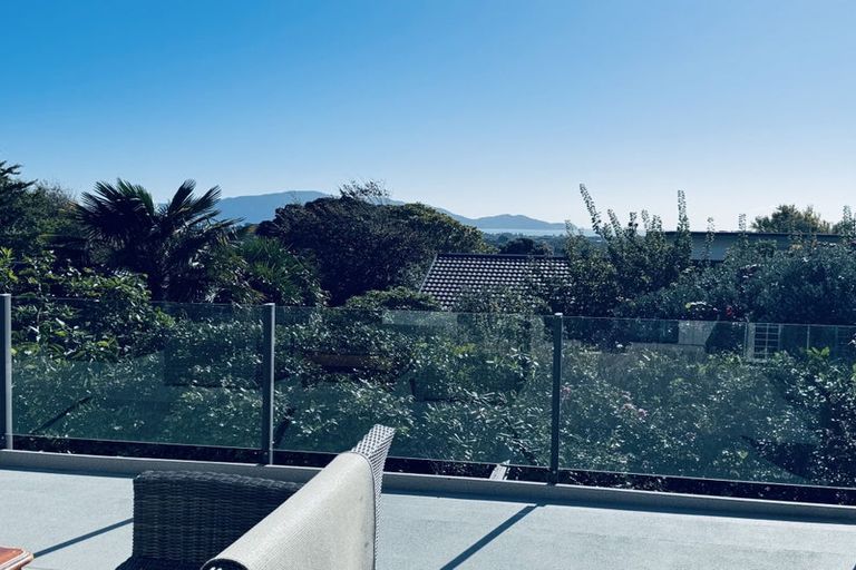 Photo of property in 24 Kereru Street, Waikanae, 5036