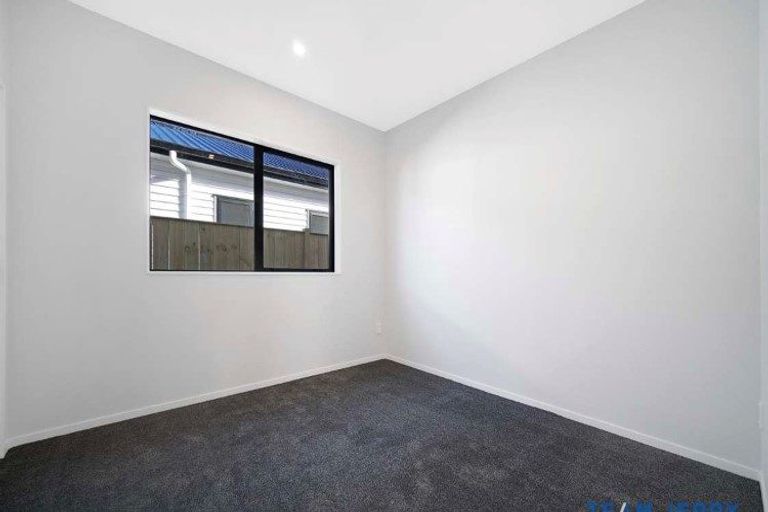 Photo of property in 17 Huringa Road, Karaka, 2113