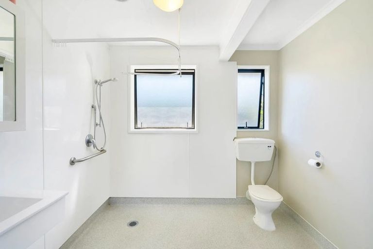 Photo of property in 45 Robert Ross Place, Clendon Park, Auckland, 2103