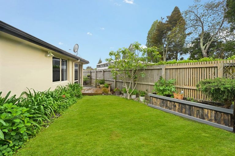 Photo of property in 10 Taylor Terrace, St Andrews, Hamilton, 3200