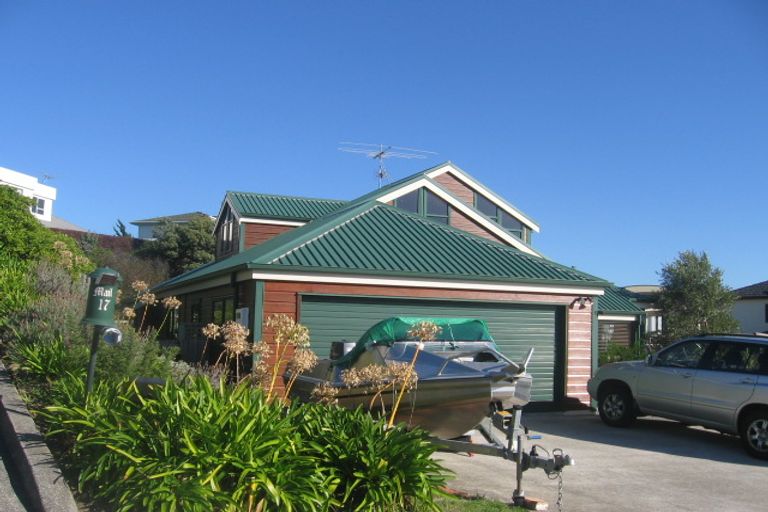 Photo of property in 19 The Masthead, Whitby, Porirua, 5024