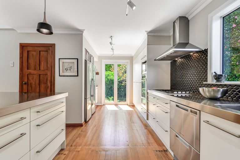 Photo of property in 2 Joffre Street, Frankton, Hamilton, 3204