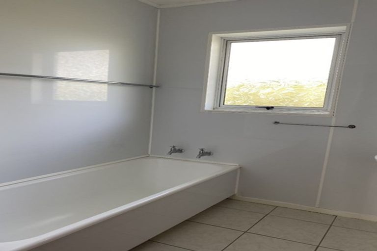 Photo of property in 26 Oxford Street, Taradale, Napier, 4112