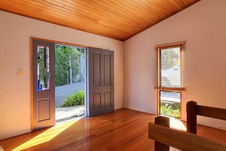 Photo of property in 54 Oneroa Road, Russell, 0202