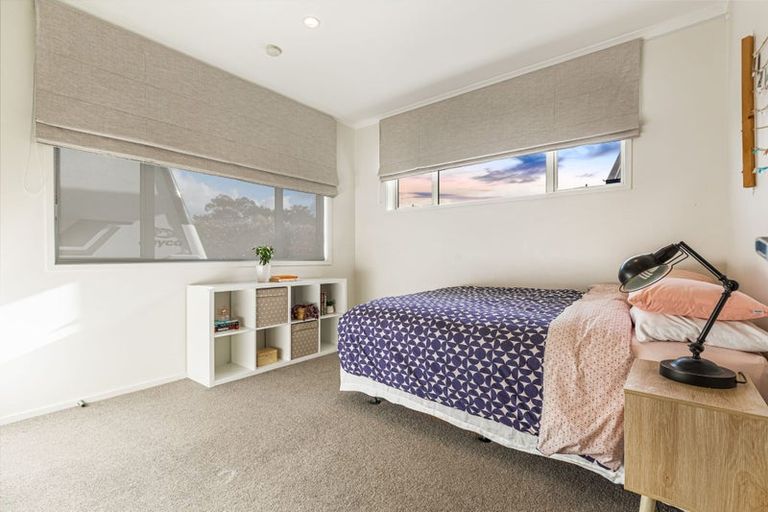 Photo of property in 5 Nikau Way, Riverhead, 0820