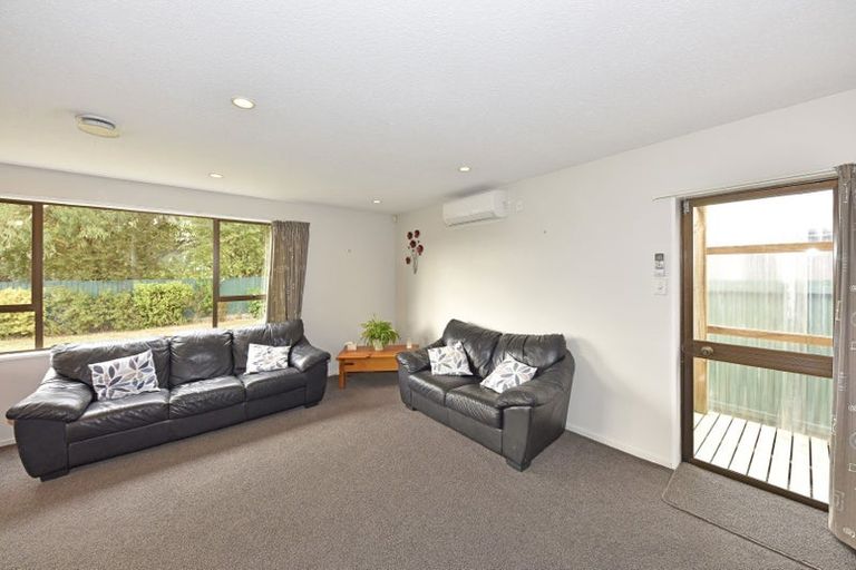 Photo of property in 2/22 Aldwins Road, Phillipstown, Christchurch, 8062