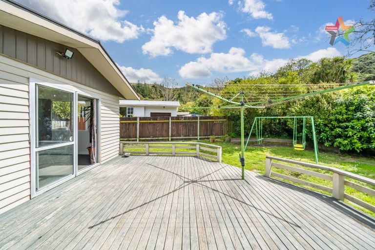 Photo of property in 6 Kendal Grove, Wainuiomata, Lower Hutt, 5014