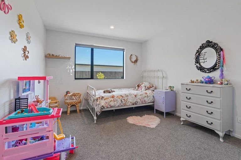 Photo of property in 11 Paterson Road, Mosgiel, 9092