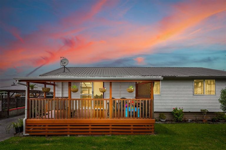 Photo of property in 146a/2 Don Buck Road, Massey, Auckland, 0614