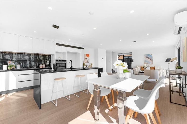 Photo of property in 19 Waipuke Street, Pokeno, 2472