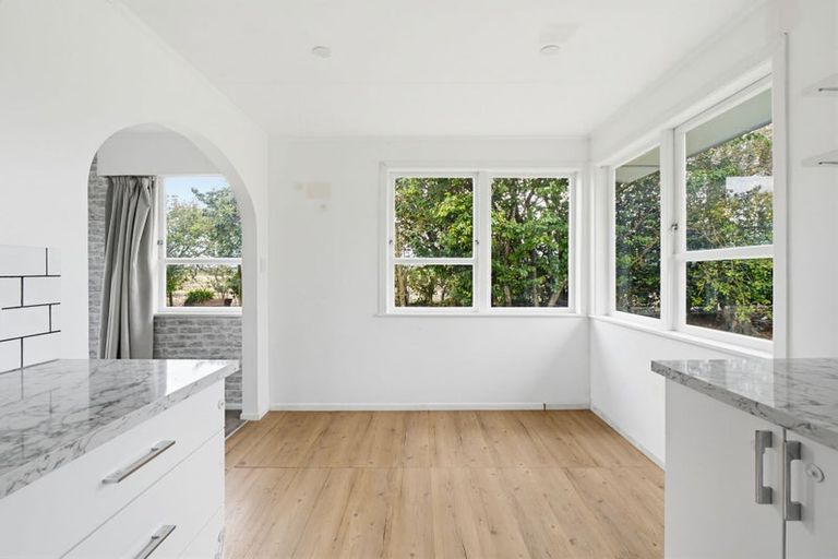 Photo of property in 54 Kuku Beach Road, Kuku, Levin, 5570
