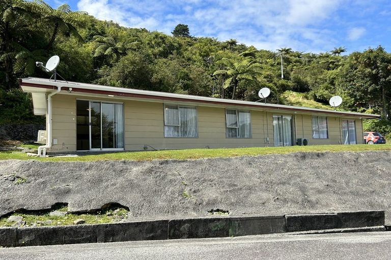 Photo of property in 51a&b Murray Street, Greymouth, 7805