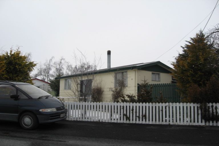 Photo of property in 22 Simons Street, Twizel, 7901