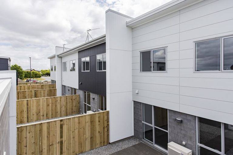 Photo of property in 12 William Dawson Crescent, Wigram, Christchurch, 8025