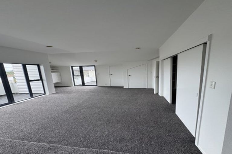 Photo of property in 1/127 Bucklands Beach Road, Bucklands Beach, Auckland, 2012