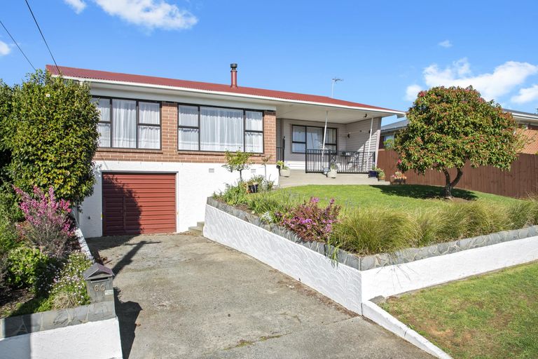 Photo of property in 60 Helvetia Road, Pukekohe, 2120