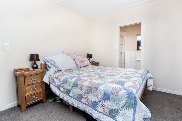 Photo of property in 83a Hall Street, Cambridge, 3434