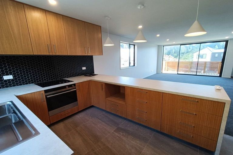 Photo of property in 27 Holystone Road, Whitby, Porirua, 5024