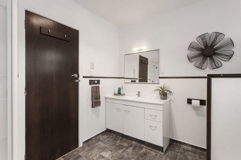 Photo of property in 60 Kellys Road, Mairehau, Christchurch, 8052