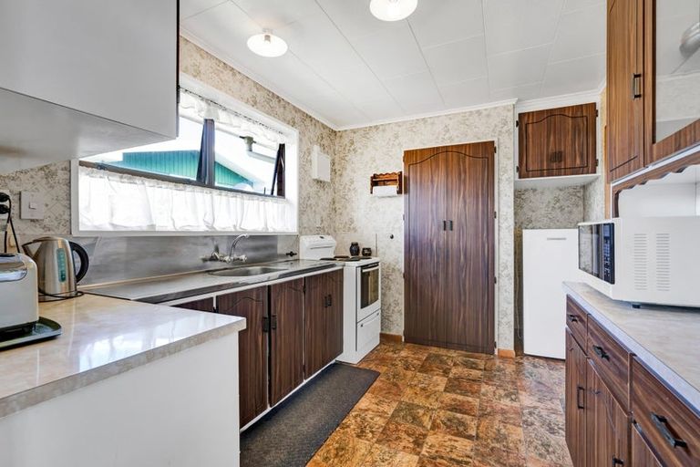 Photo of property in 301a South Road, Hawera, 4610