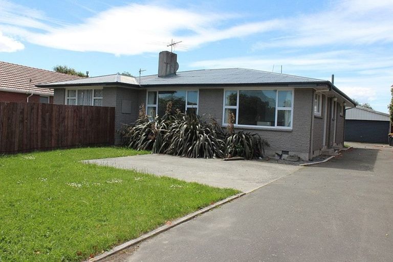 Photo of property in 206 Yaldhurst Road, Avonhead, Christchurch, 8042