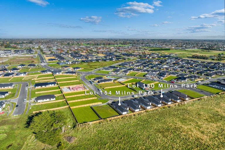 Photo of property in 28 Mabel Crescent, Halswell, Christchurch, 8025