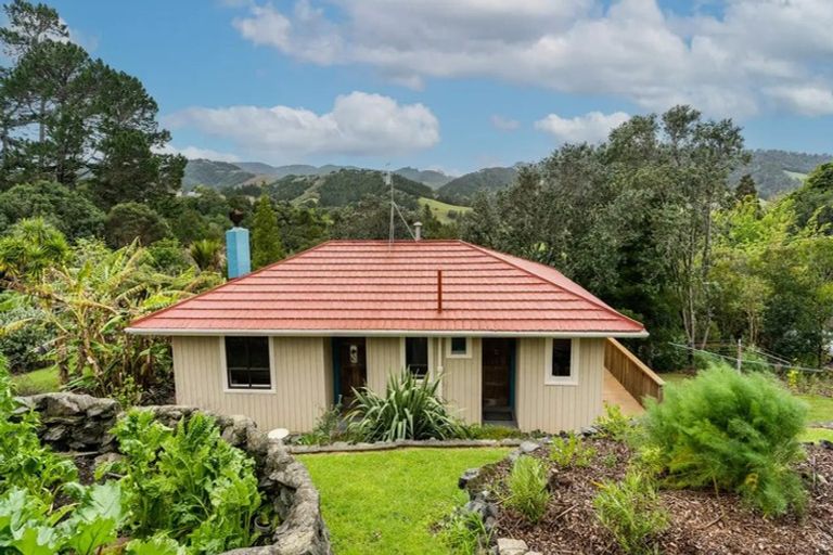 Photo of property in 31 Commins Road, Onerahi, Whangarei, 0110