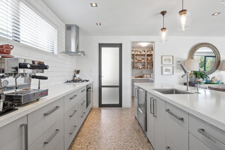 Photo of property in 2 Aberdare Court, Jacks Point, Queenstown, 9371