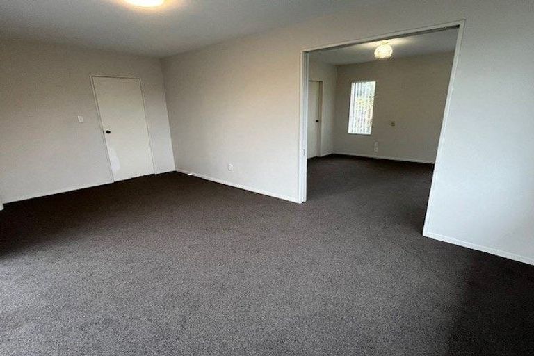 Photo of property in 1 Evelyn Road, Cockle Bay, Auckland, 2014