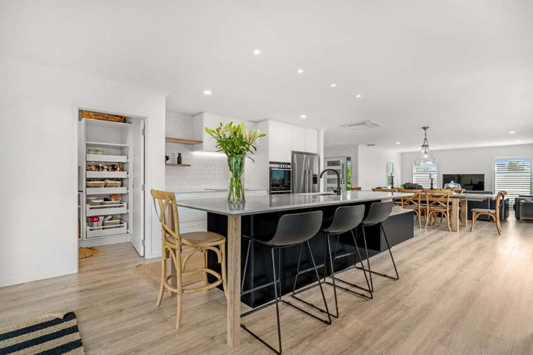 Photo of property in 117 Palm Springs Boulevard, Papamoa Beach, Papamoa, 3118
