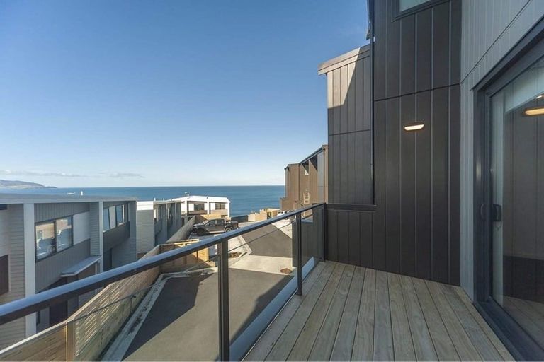 Photo of property in 13/52 High Street, Island Bay, Wellington, 6023