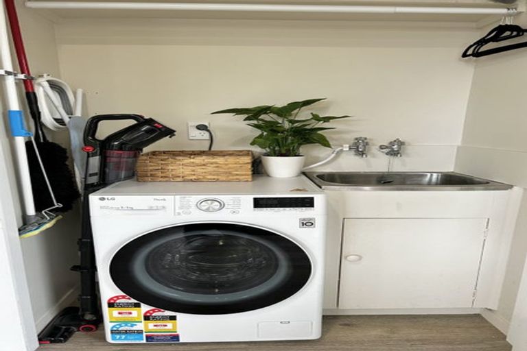 Photo of property in 36 Condell Avenue, Papanui, Christchurch, 8053