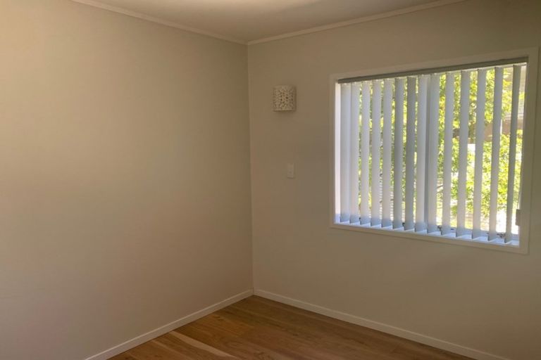 Photo of property in 3/55 Newington Road, Henderson, Auckland, 0612