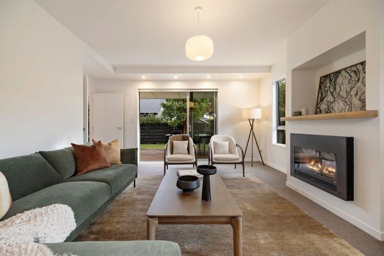 Photo of property in 42 Sylvan Street, Lake Hayes, Queenstown, 9304
