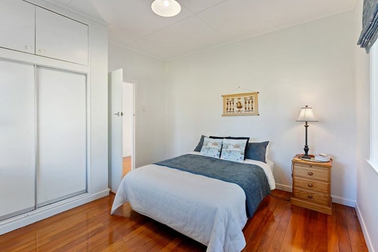 Photo of property in 8 Manuka Street, Otaki Beach, Otaki, 5512