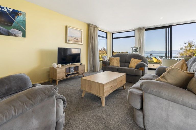 Photo of property in 1 Tarepa Court, Kaiteriteri, Motueka, 7197