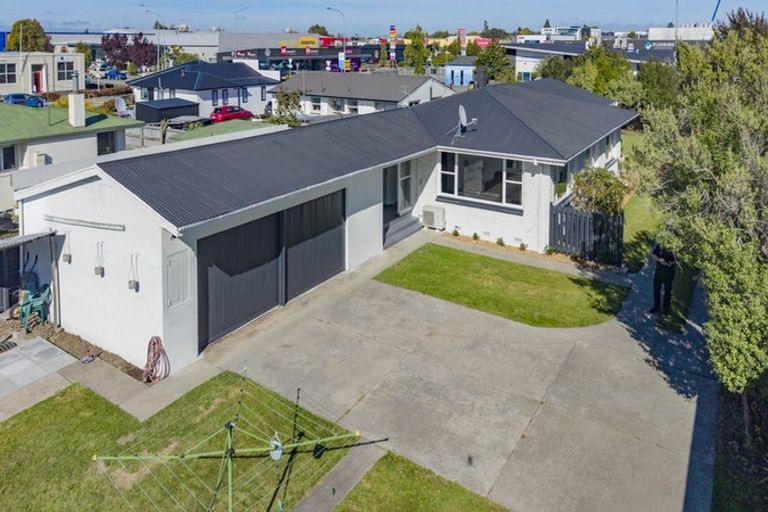 Photo of property in 82 East Belt, Rangiora, 7400