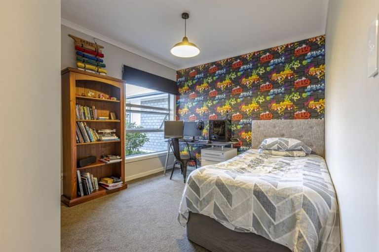 Photo of property in 86a James Line, Kelvin Grove, Palmerston North, 4414