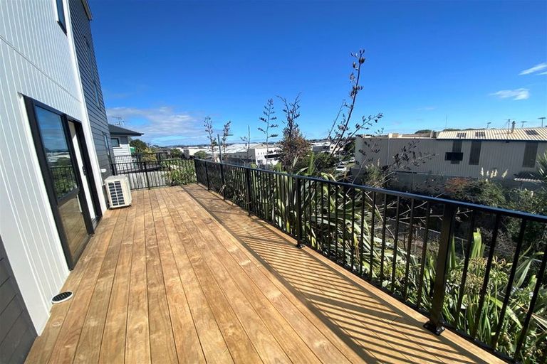 Photo of property in 20u7 Marama Street, Frankton, Hamilton, 3204
