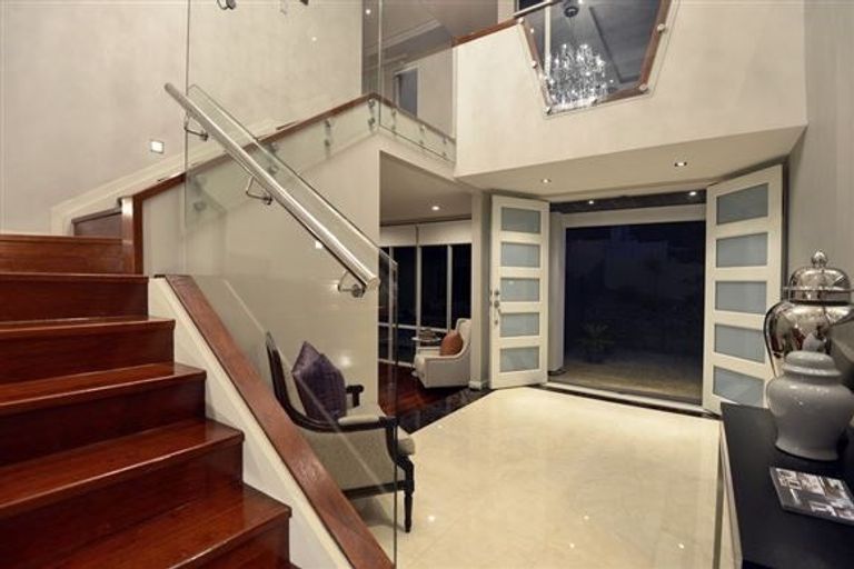 Photo of property in 116 Kittiwake Drive, Schnapper Rock, Auckland, 0632