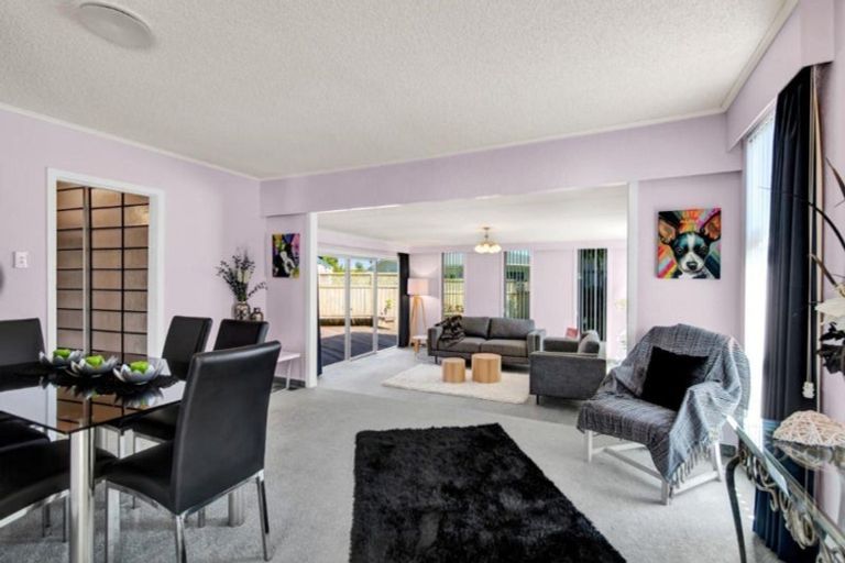 Photo of property in 9 Kennedy Place, Merrilands, New Plymouth, 4312