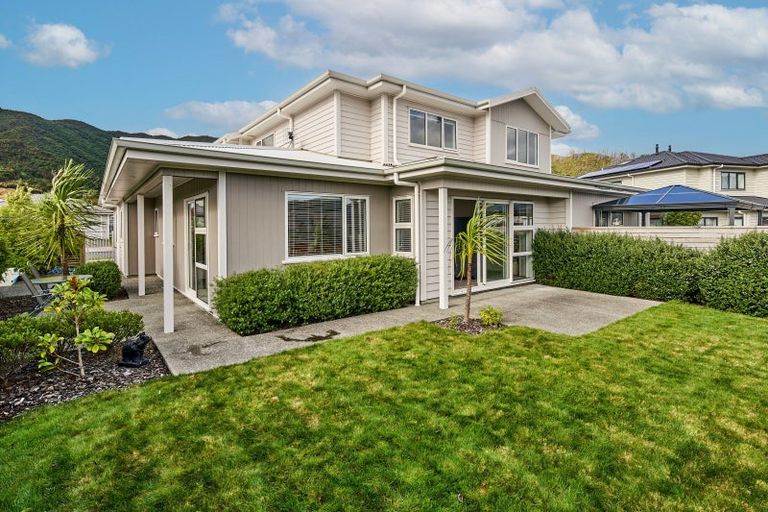 Photo of property in 8 Henrietta Maxwell Grove, Wainuiomata, Lower Hutt, 5014