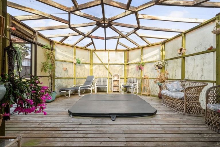 Photo of property in 24 Tawa Crescent, Manurewa, Auckland, 2102