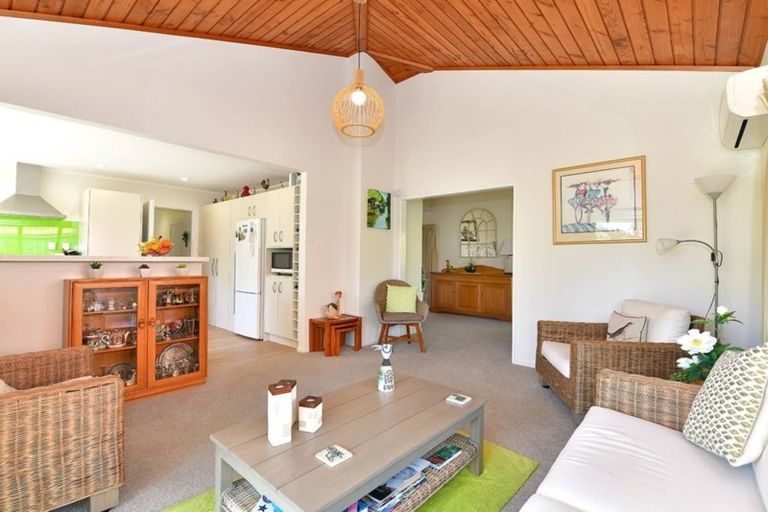 Photo of property in 59 Maygrove Drive, Orewa, 0931