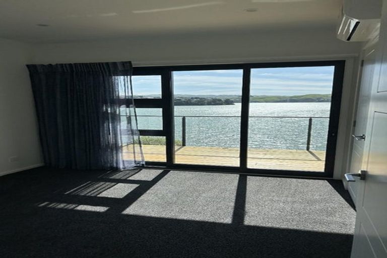 Photo of property in 49b Bosun Terrace, Whitby, Porirua, 5024