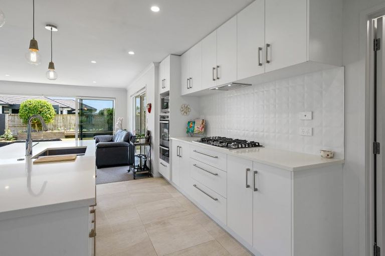 Photo of property in 26 Lilac Close, Cambridge, 3434