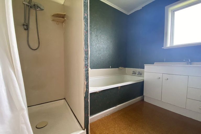 Photo of property in 1/40 Savoy Road, Glen Eden, Auckland, 0602