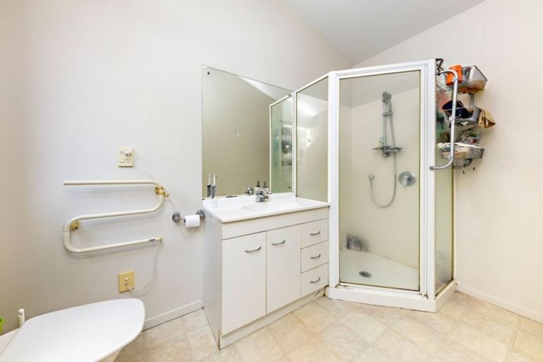 Photo of property in 66 Malaspina Place, Papatoetoe, Auckland, 2025