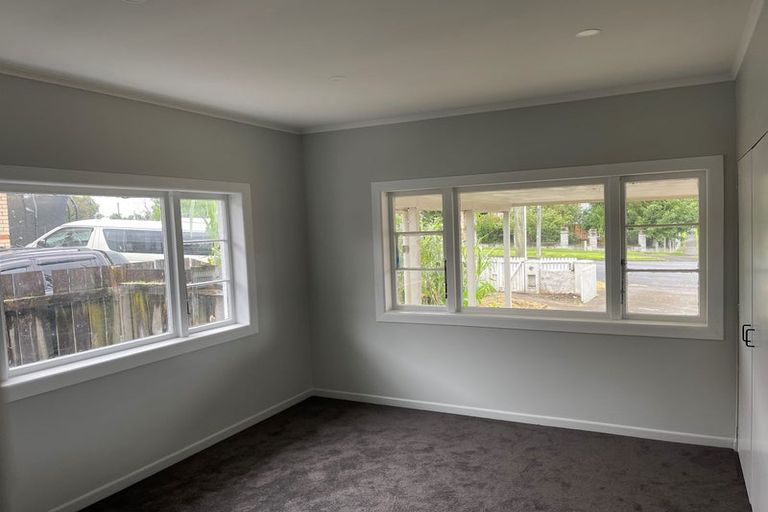Photo of property in 2/42 Kautami Avenue, Papatoetoe, Auckland, 2025