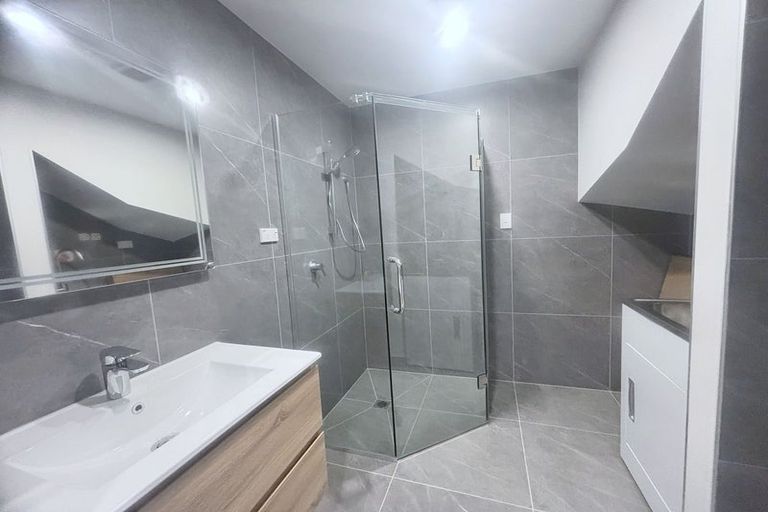 Photo of property in 110 Canongate Street, Birkdale, Auckland, 0626